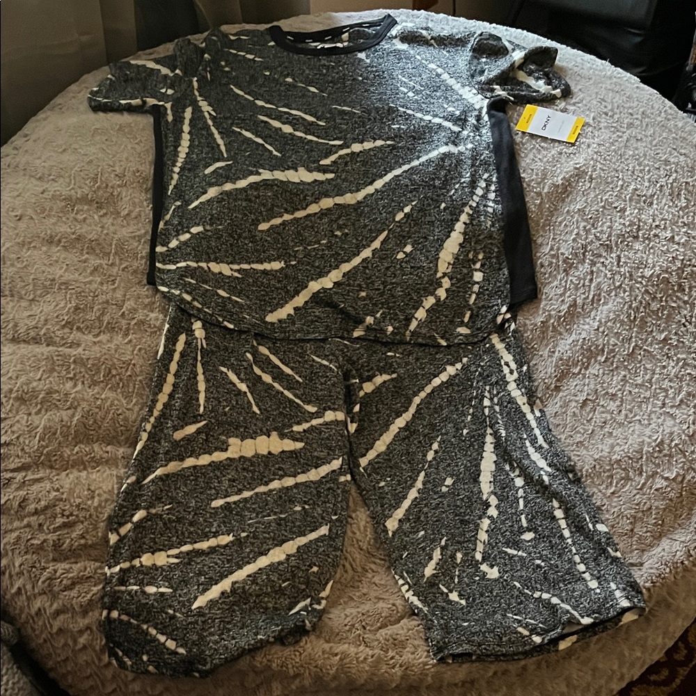 DKNY Gray and White Women's Pajama Set